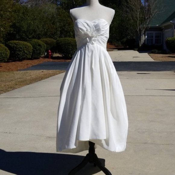 Oleg Cassini Dresses & Skirts - OLEG CASSINI STRAPLESS IVORY WEDDING GOWN SIZE 2